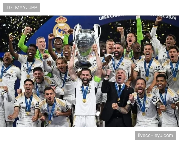 卡瓦哈尔闪耀赛场，助攻皇马夺得第五座欧冠奖杯